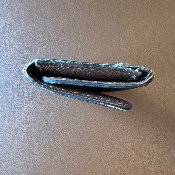 Louis Vuitton Multicles folded key holder - Picture 4 of 8